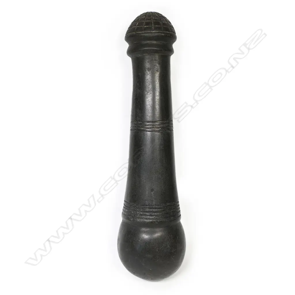 A Solomon Island stone pestle Image 1++